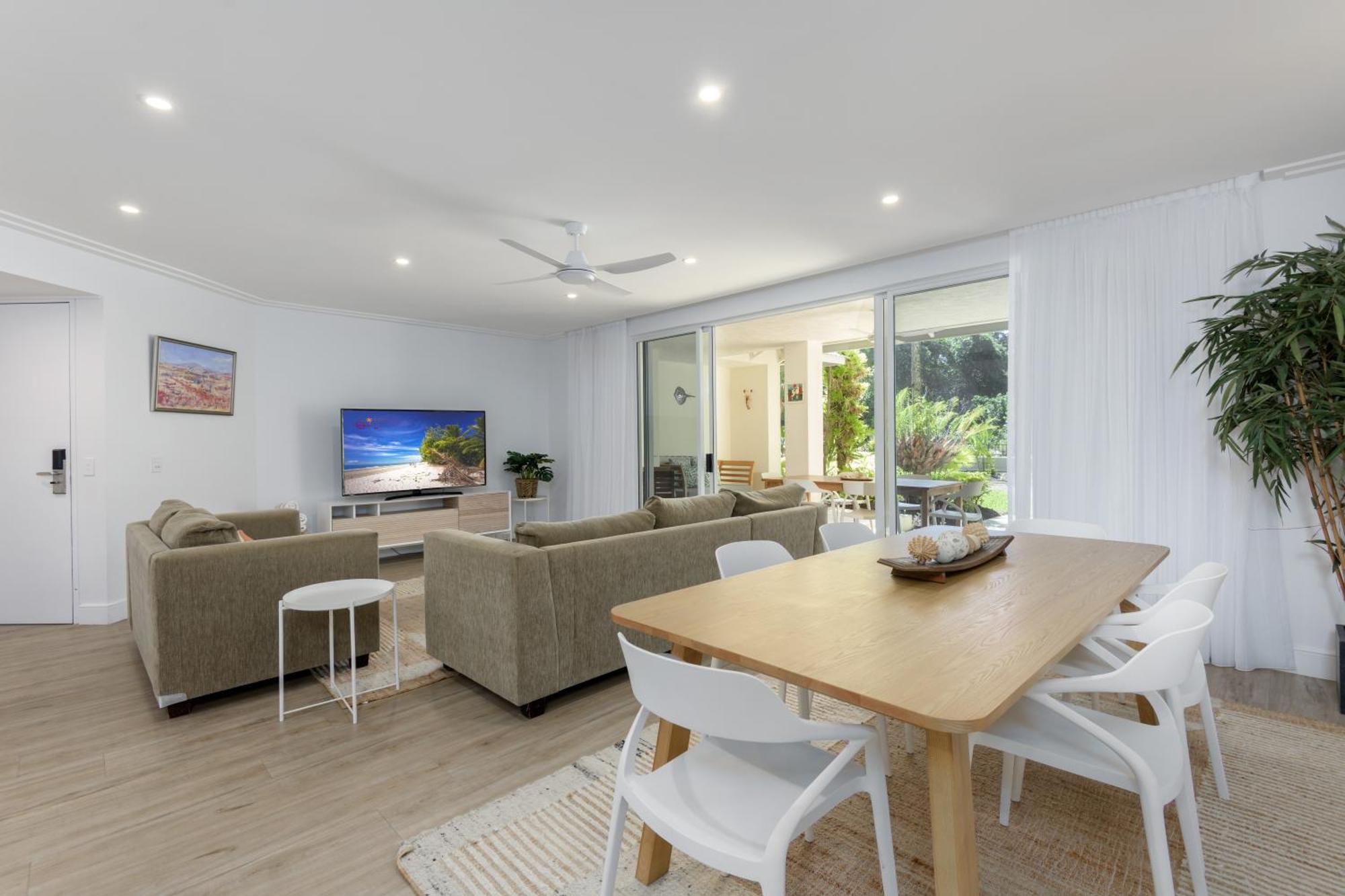 Mandalay Luxury Beachfront Apartments Порт Дуглас Экстерьер фото
